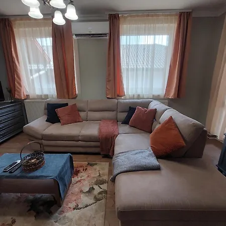 Appartement Akacvirag Airport Vendeghaz