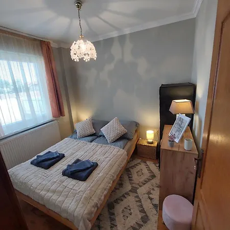 Appartement Akacvirag Airport Vendeghaz *