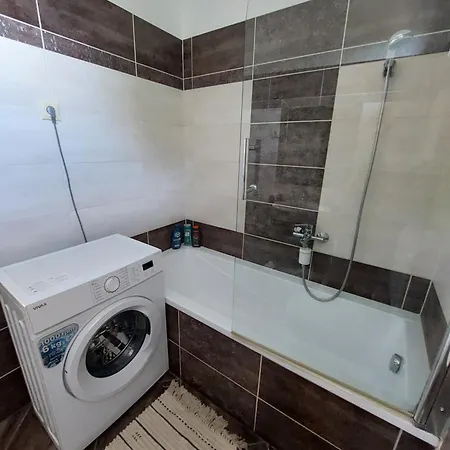 Appartement Akacvirag Airport Vendeghaz Debrecen