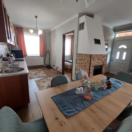 Appartement Akacvirag Airport Vendeghaz *
