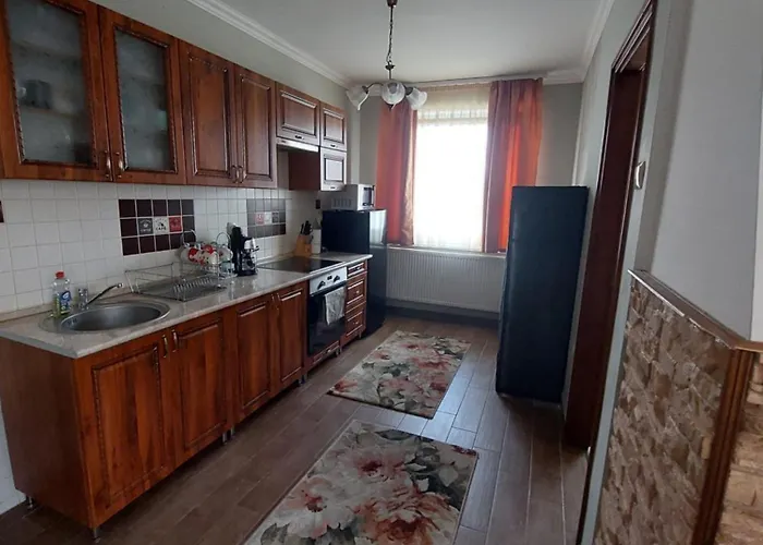 Apartamento Akácvirág Airport *