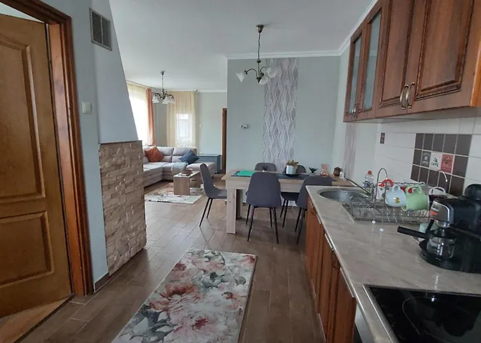 Apartamento Akácvirág Airport